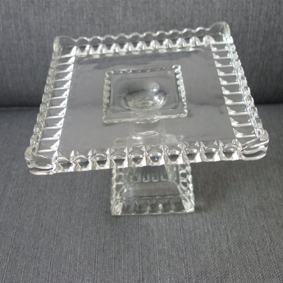 Glass Cake Tray - Picture 1 of 12